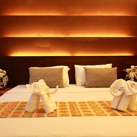 The Bangkok Major Suite Kültér fotó