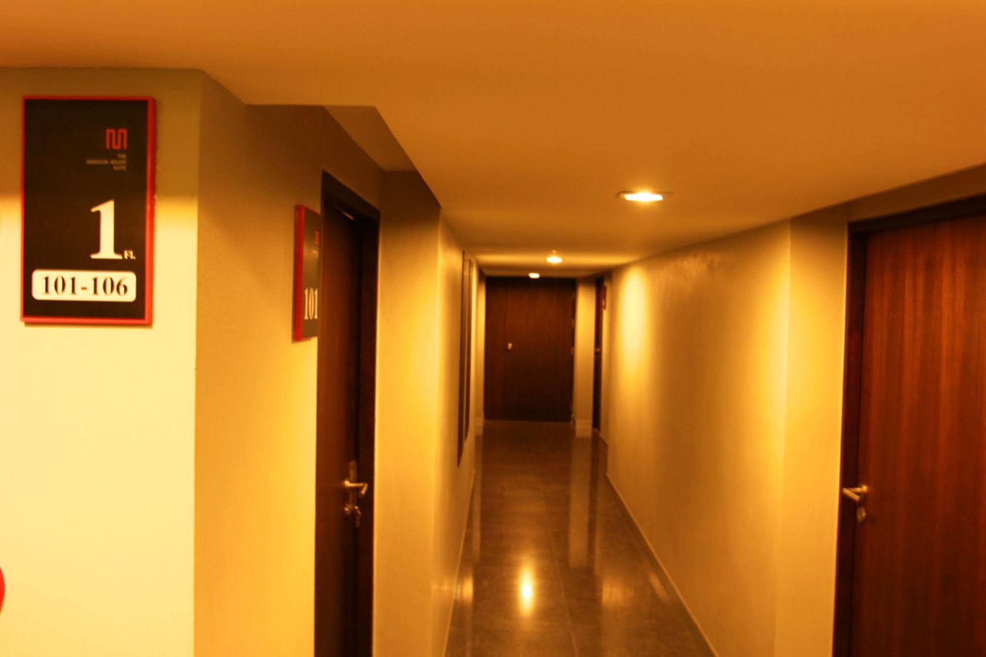 The Bangkok Major Suite Kültér fotó